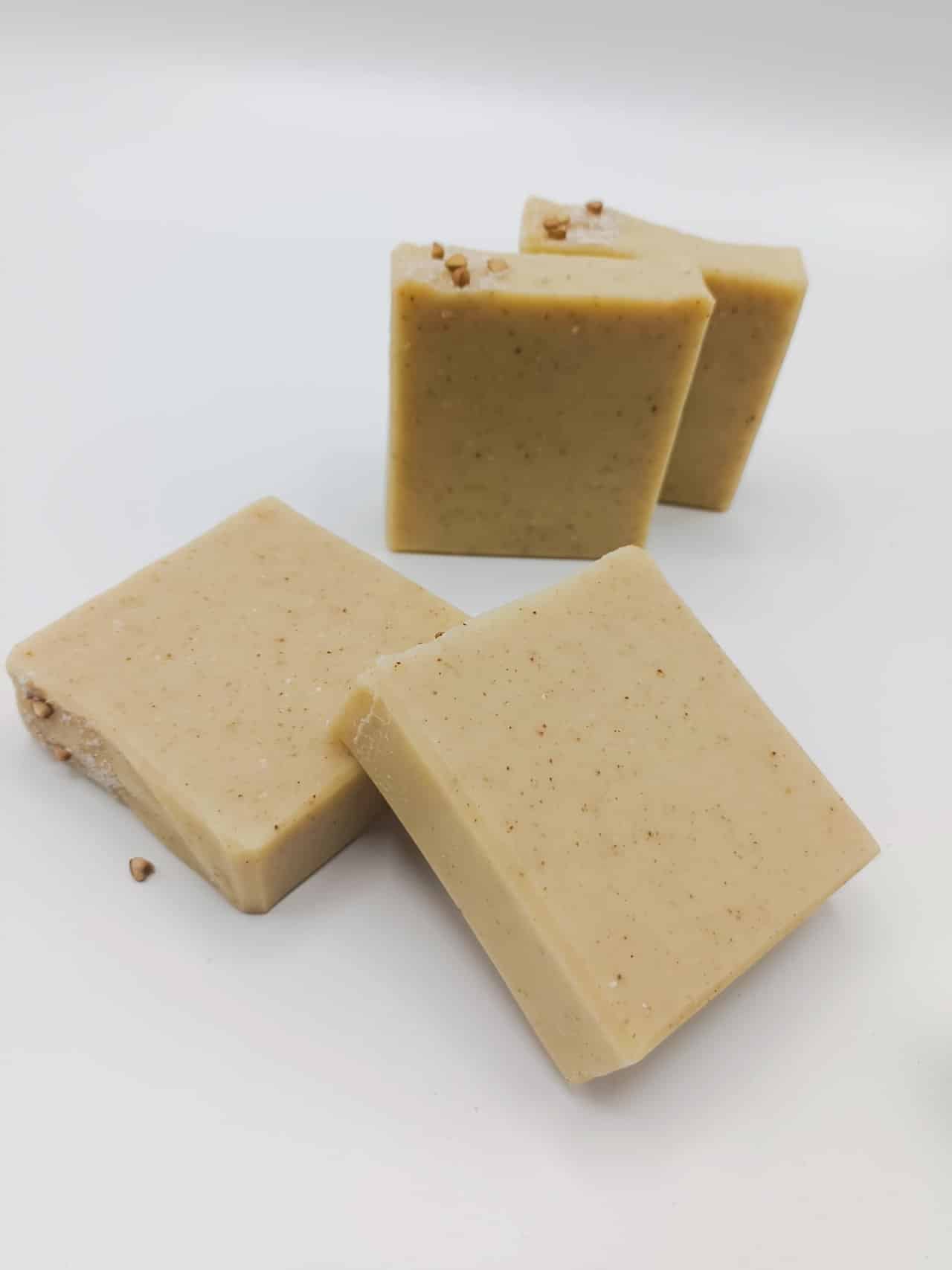 Naturseife Alltagsheld N°2 – Grün-frischer Unisex Duft, Mit Oliven- & Kokosöl, Geschenk Für Männer
